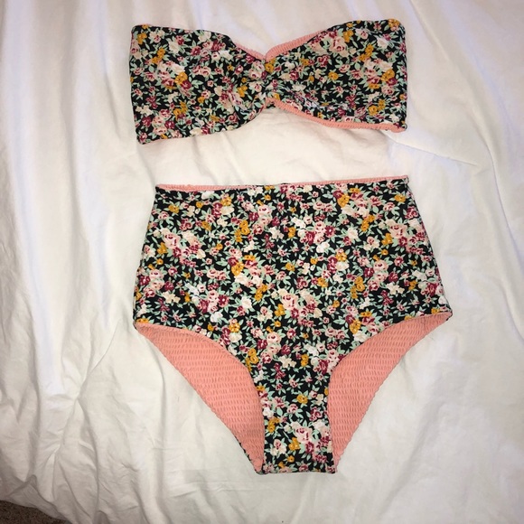Tori Praver Textured  Pink and Floral Bikini Set - Picture 4 of 8